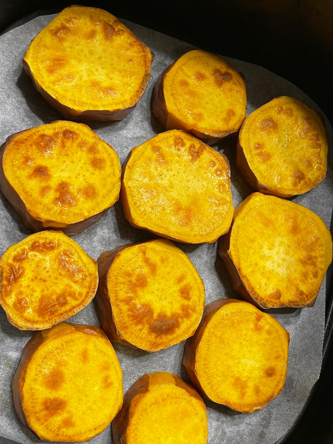 Air Fryer Baked Sweet Potatoes (Quick Version)