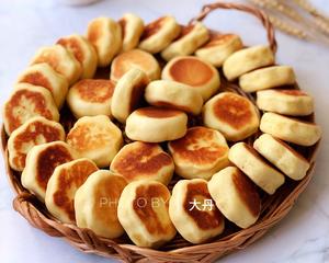 The yam pancakes are fluffy and ready to serve.