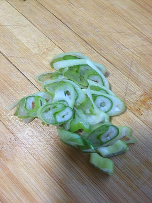 Chop the scallions.