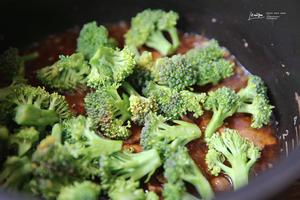 When the cooking cycle is complete, add the broccoli, adjust the water as needed, and press the cook button again.