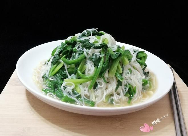 Easy Cold Spinach and Vermicelli Salad Recipe - Refreshing and Delicious